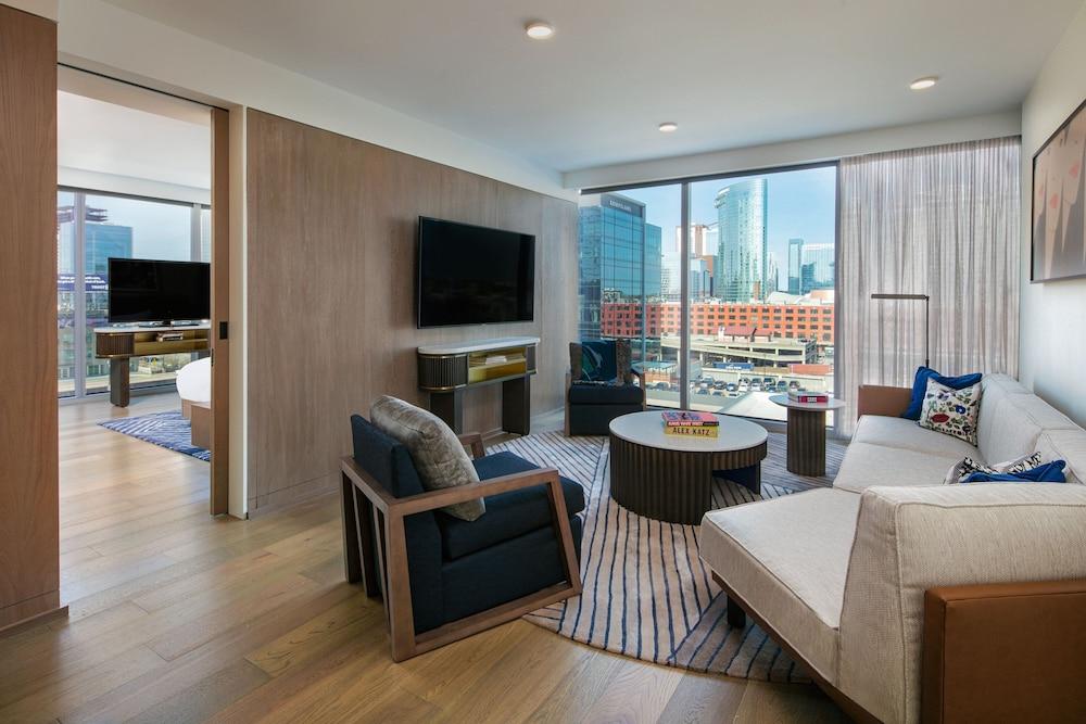 image 8 at W Nashville by 300 12th Avenue South Nashville TN Tennessee 37203 United States