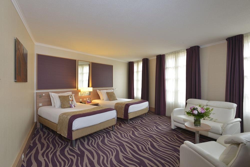 image 4 at Plaza Hotel Capitole Toulouse by 7 Place Du Capitole Toulouse Haute-Garonne 31000 France
