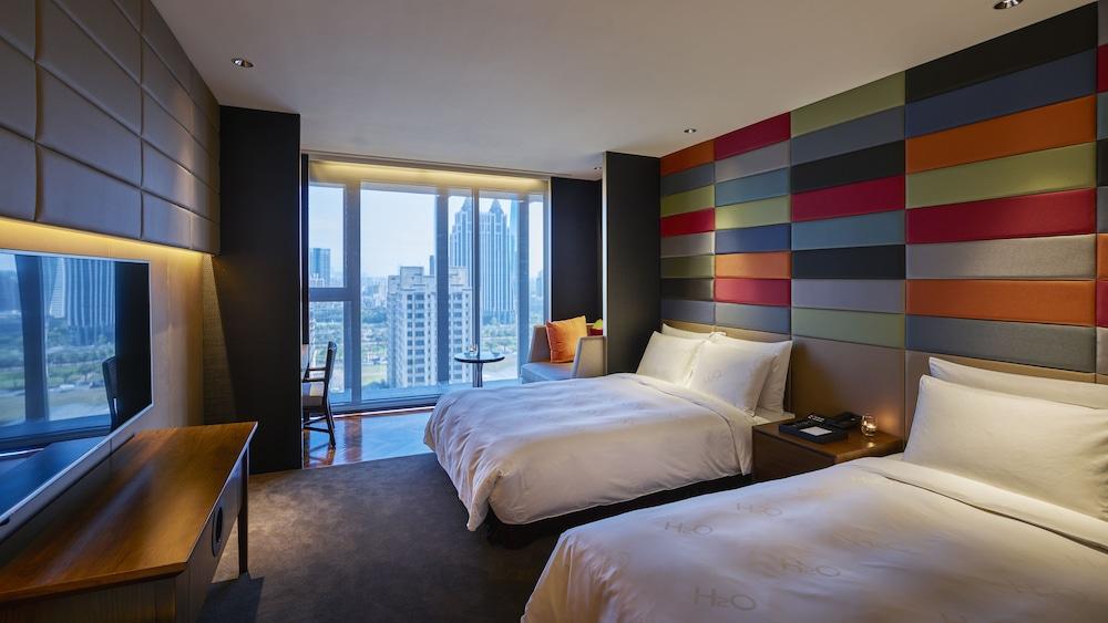 image 2 at H2O Hotel by No.366, Minghua Rd. Gushan Dist. Kaohsiung 80453 Taiwan