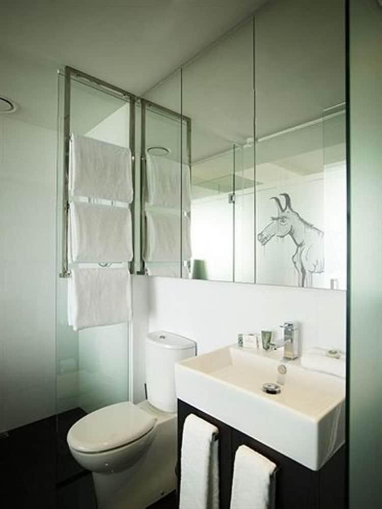 image 7 at Art Series - The Cullen by 164 Commercial Rd Prahran VIC Victoria 3181 Australia
