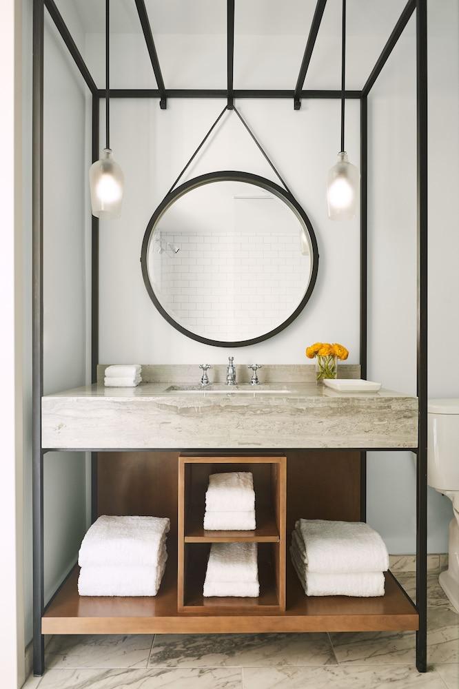 image 4 at Kimpton Aertson Hotel, an IHG Hotel by 2021 Broadway Nashville TN Tennessee 37203 United States