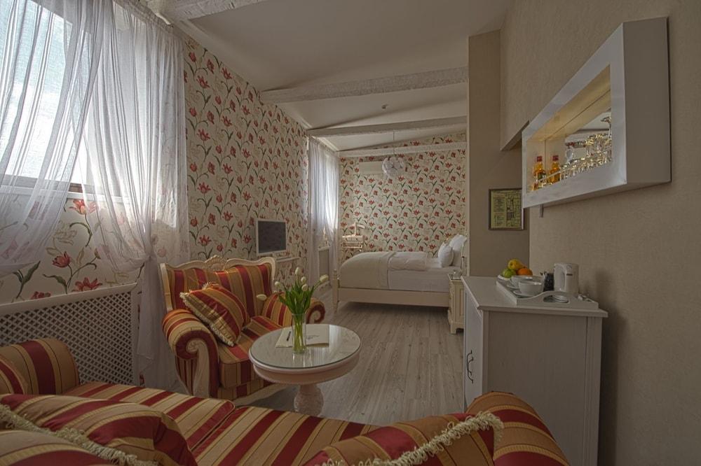 image 3 at Hotel Residence by Suvorova str. 25 Rostov-on-Don 344006 Russia