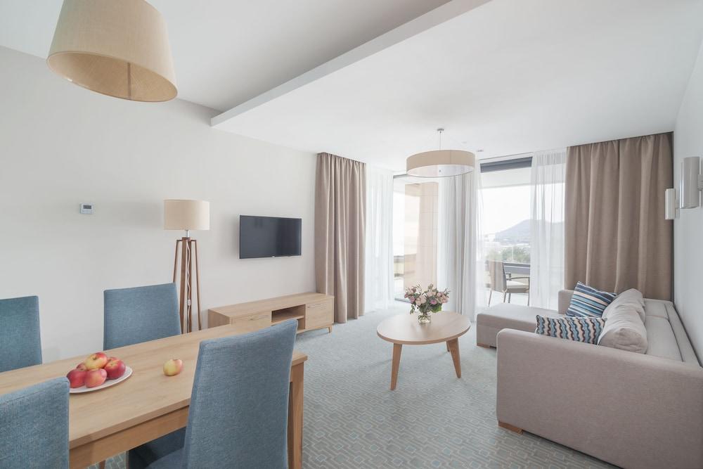 image 3 at Lavicon Apart Hotel Collection by Novorossiiskoe Highway 10 Nebug Krasnodar Krai 352831 Russia