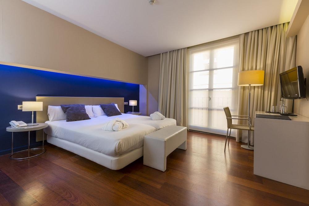 image 2 at Hotel Gran Claustre Restaurant & Spa by Carrer del Cup, 2 Altafulla 43893 Spain