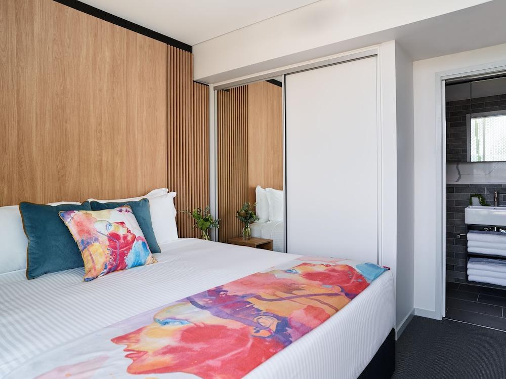 image 2 at Crystalbrook Bailey by 163 Abbott Street Cairns QLD Queensland 4870 Australia