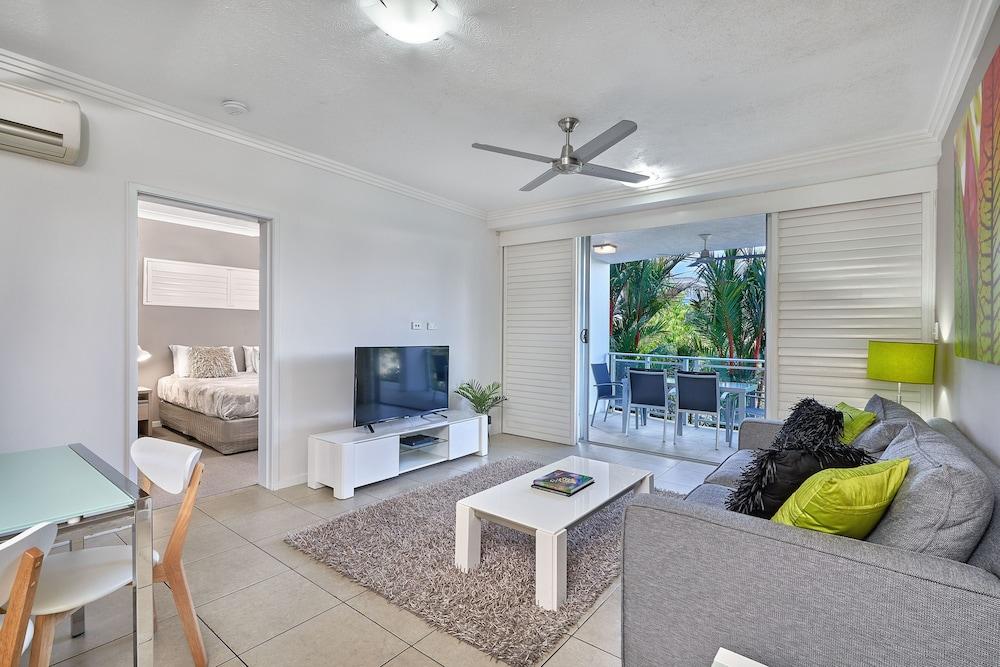 image 2 at Vision Apartments by 125-129 The Esplanade Cairns QLD Queensland 4870 Australia