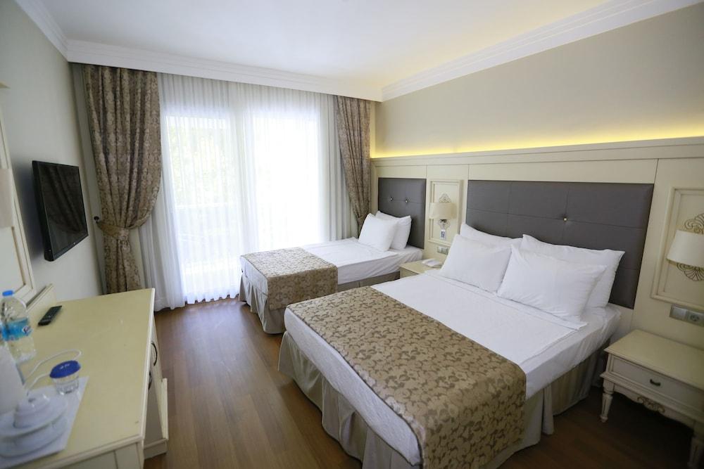 image 3 at Turunc Resort by Turunc Beldesi Marmaris Mugla 48700 Turkey