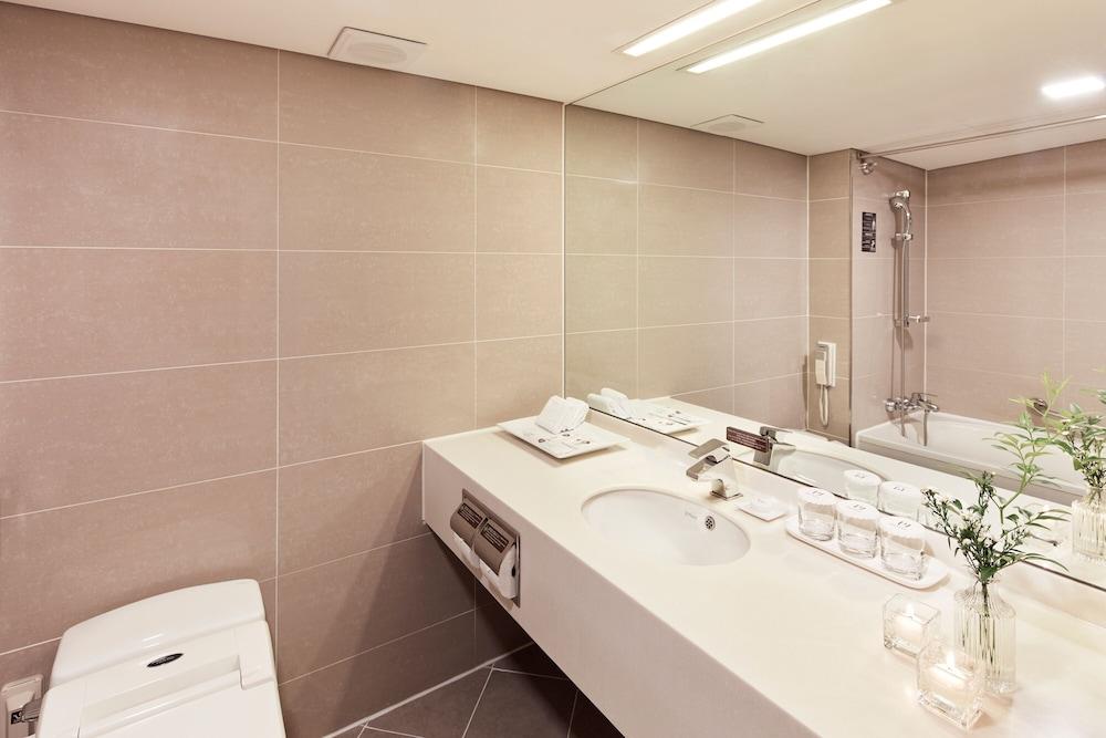 image 5 at Hotel PJ Myeongdong by 71, Mareunnae-ro, Jung-gu Seoul Seoul 04548 South Korea