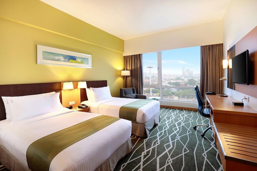 image 1 at Holiday Inn Melaka, an IHG Hotel by Jalan Syed Abdul Aziz Malacca City Malacca 75000 Malaysia