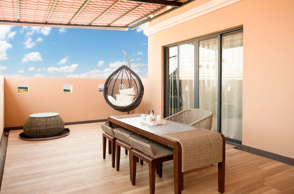 image 8 at The QUBE Hotel & Suite Vientiane by No.3 Central Liao Road Thatluang Lake Specific Economic Zone Vientiane Vientiane 0100 Laos
