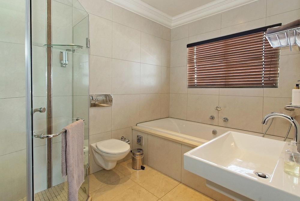 image 4 at uShaka Manor Guest House by 24 Stanley Grace Crescent Umhlanga KwaZulu-Natal 4320 South Africa