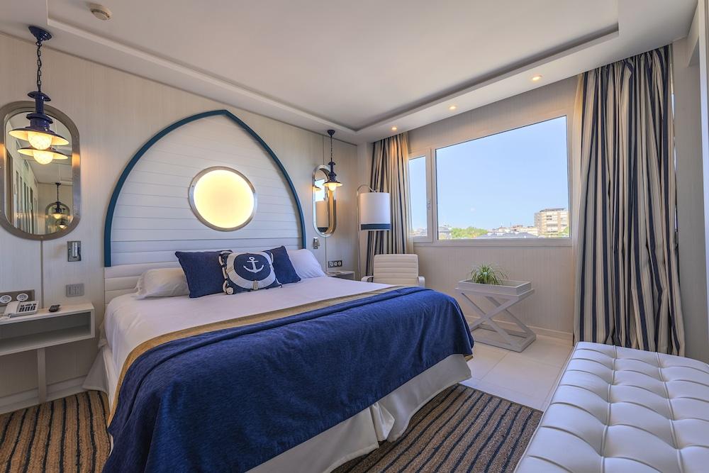image 1 at Hotel Santemar by C/ Joaquin Costa, 28 Santander Cantabria 39005 Spain