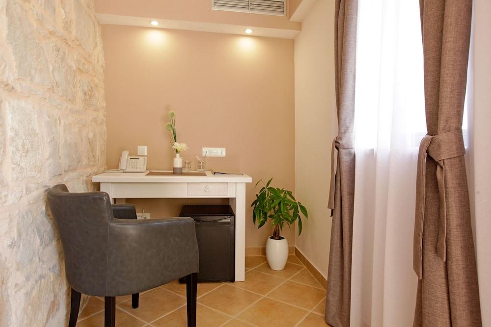 image 3 at Hotel Villa Telenta by Ulica 1 br. 55 Vela Luka 20270 Croatia