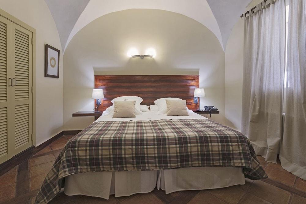 image 5 at Rusticae Hotel Casa del Abad by Plaza Francisco Martin Gromaz, 12 Ampudia Palencia 34191 Spain