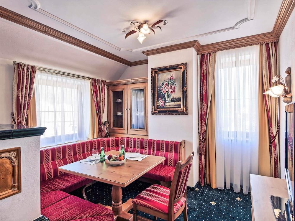 image 1 at Mercure Sighisoara Binderbubi - Hotel & Spa by Nicolae Balcescu 8 Sighisoara 5530000 Romania