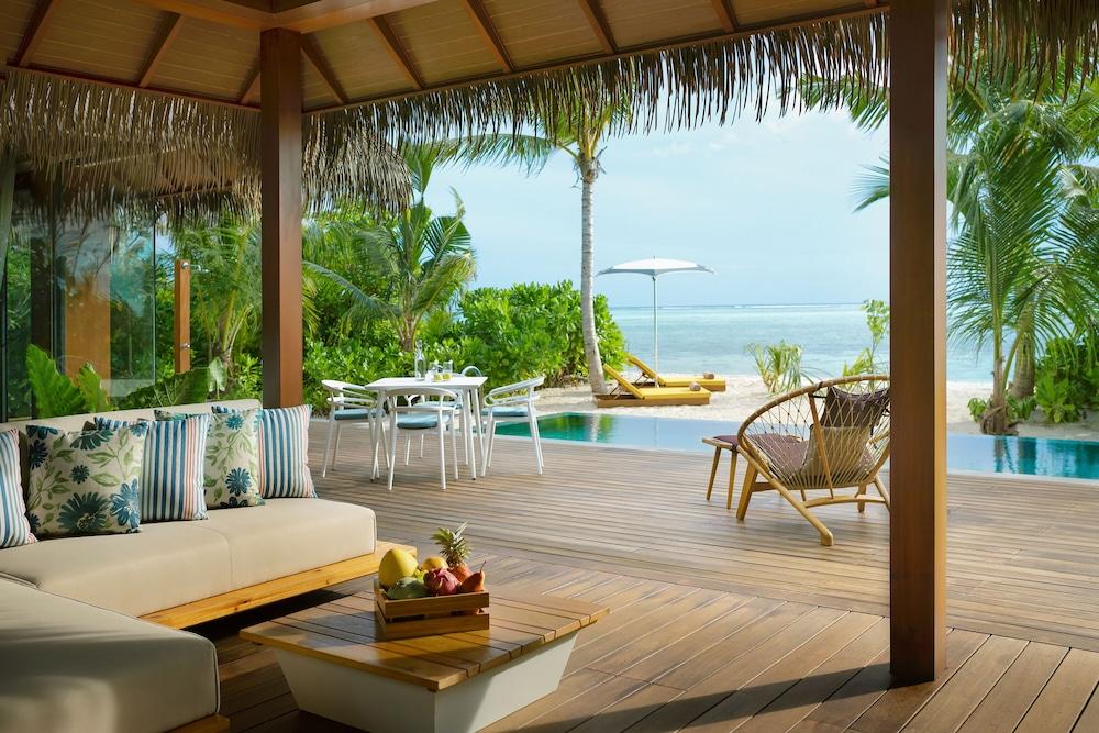 Pullman Maldives Resort, Maamutaa Island - Luxury Escapes US