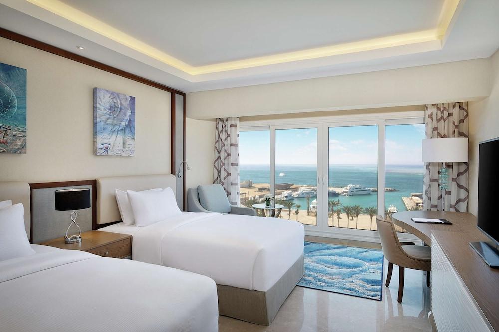 image 1 at Hilton Hurghada Plaza by Gabal El Hareem Main Street Hurghada Red Sea Governorate Egypt