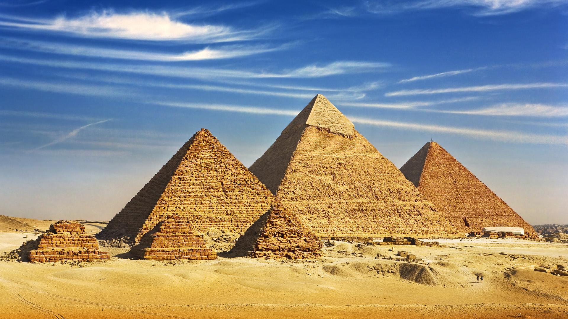 Pyramids of Giza, Cairo, Egypt 