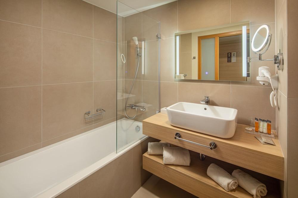 image 5 at Greenfield Hotel Golf & Spa by Golf U 4 Buk 9740 Hungary