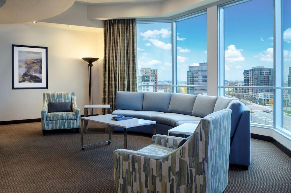 image 3 at Hilton Toronto/Markham Suites Conference Centre & Spa by 8500 Warden Avenue Markham ON Ontario L6G 1A5 Canada