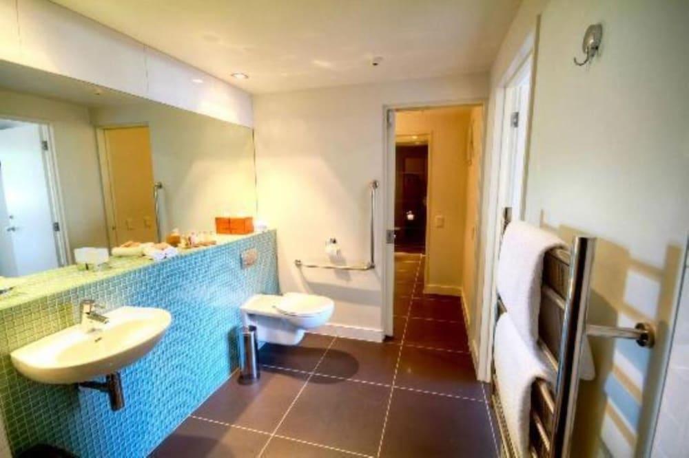 image 5 at Swiss-Belsuites Pounamu Queenstown by 110 Frankton Road Queenstown 9300 New Zealand