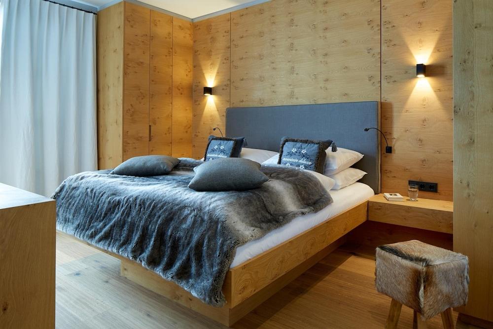 image 1 at Arlberg Hospiz Chalet Suiten by Hnr 118 Sankt Anton am Arlberg Tirol 6580 Austria