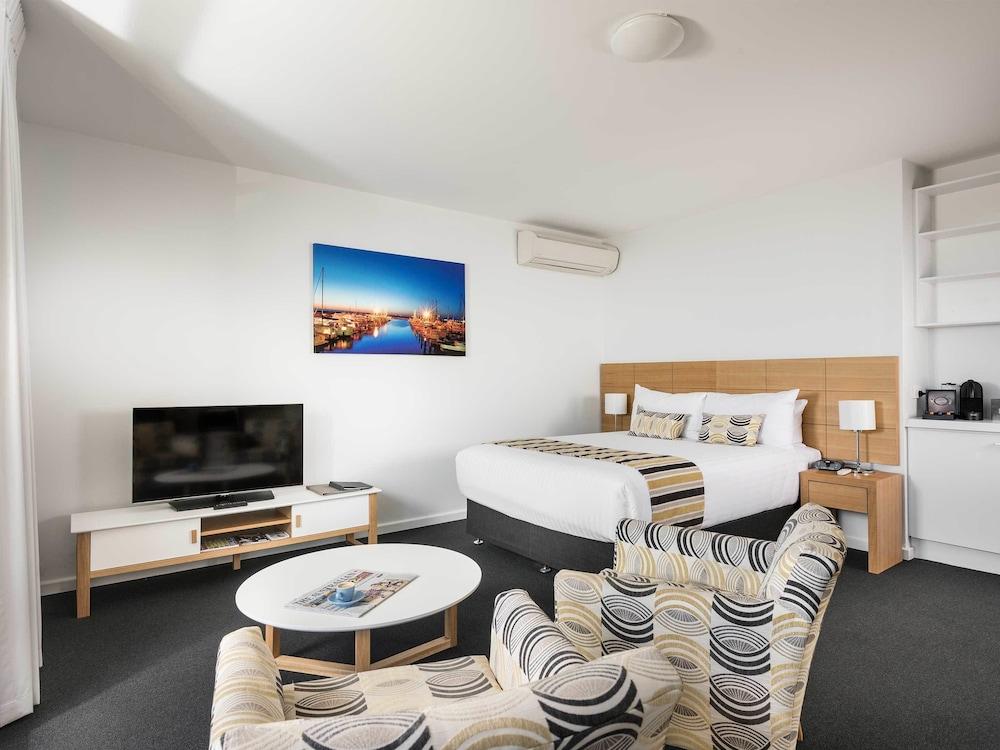 image 2 at Be. Fremantle by 43 Mews Rd Fremantle WA Western Australia 6160 Australia
