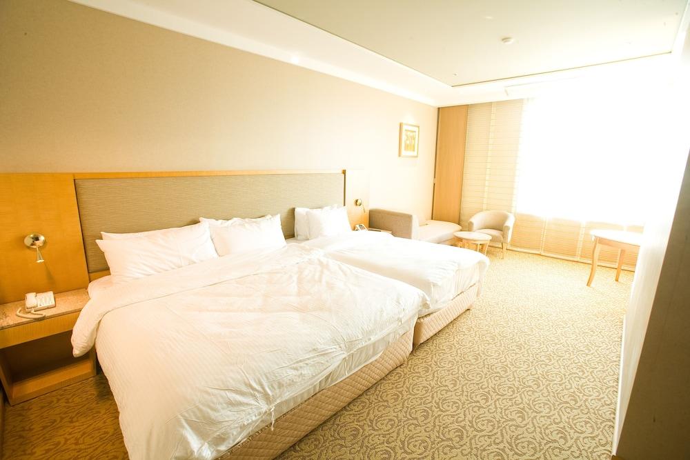image 3 at Grand Hotel by 305, Dongdaegu-ro, Suseong-gu Daegu Daegu 706-010 South Korea
