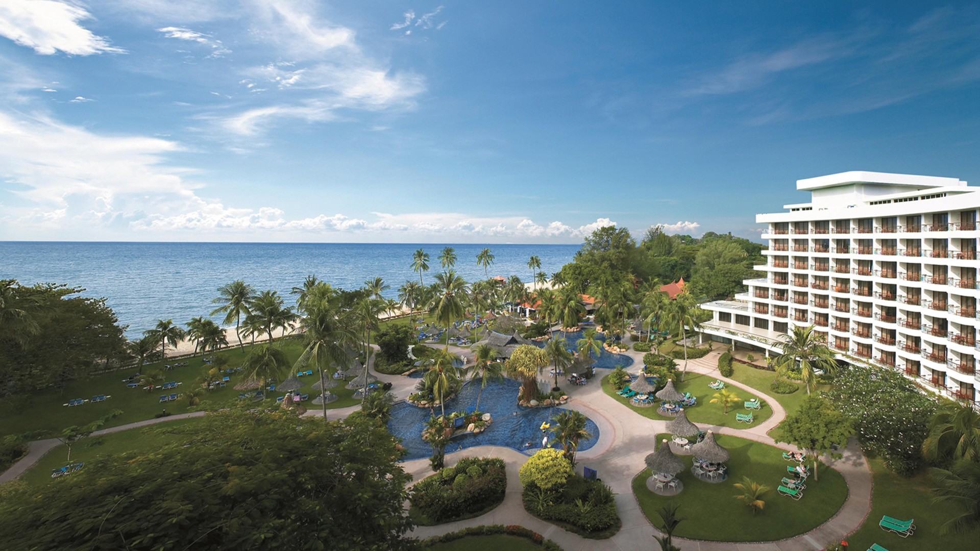 Penang Family-Friendly Shangri-La Escape on Batu Ferringhi Beach ...