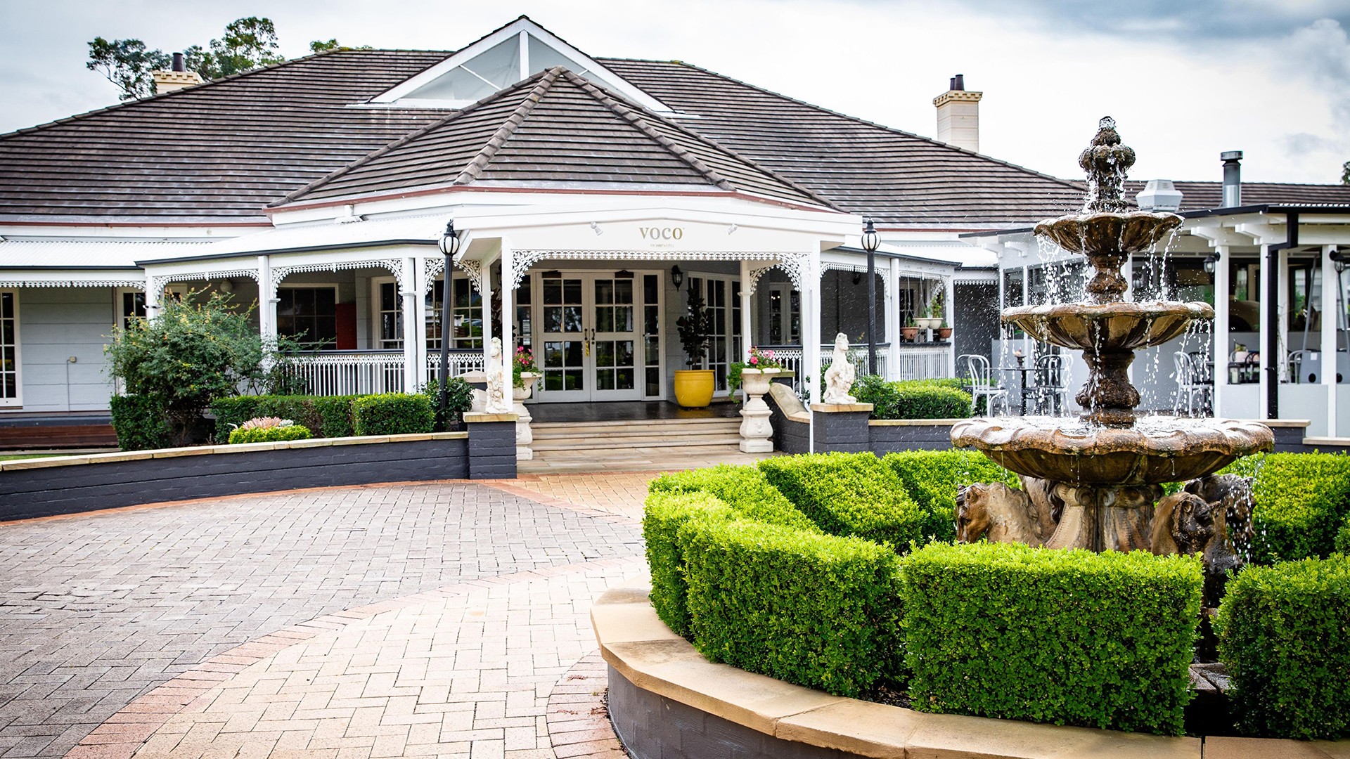 Hunter Valley WineCountry Estate with PaddocktoPlate Restaurant