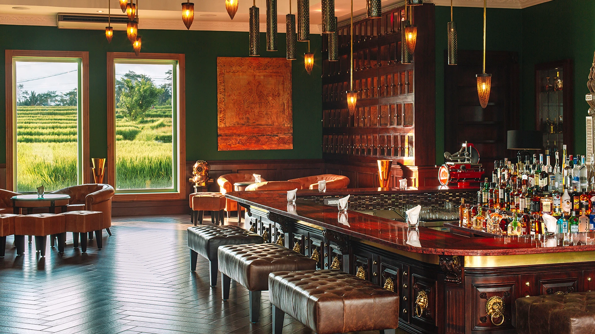 Interactive 2.5-Hour Cocktail Masterclass at the Viceroy Bali