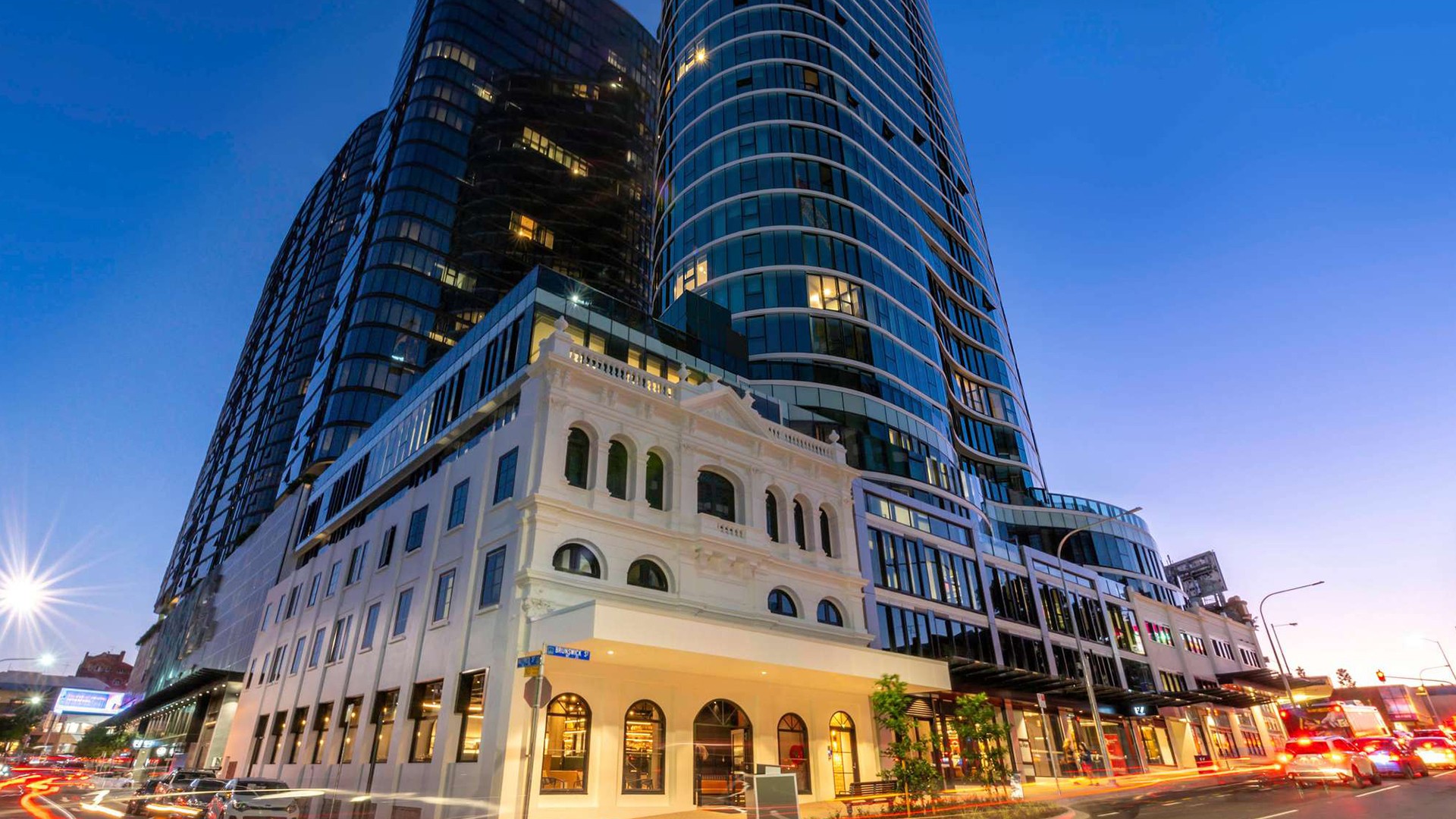 Stylish Brisbane Fortitude Valley Peppers City Break with Heated