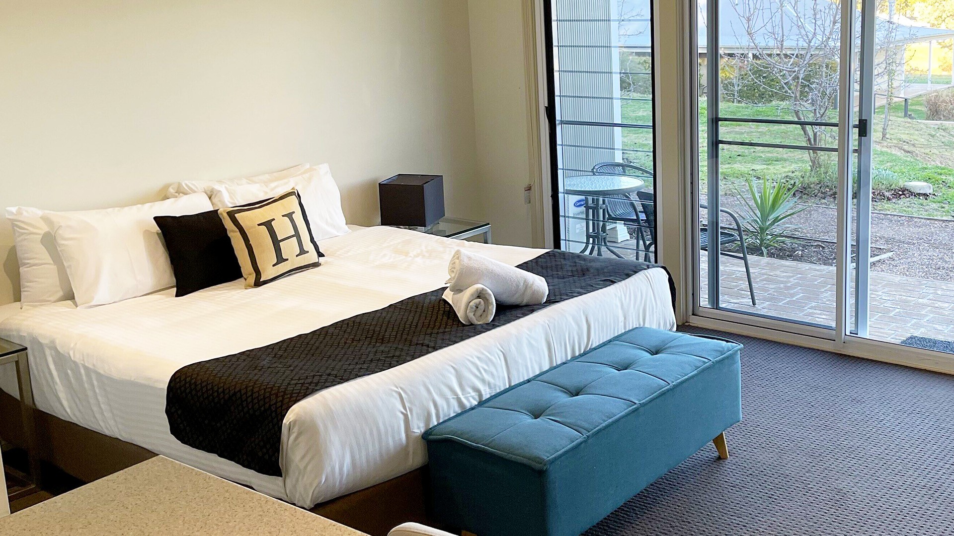 Peaceful Hunter Valley Wine Country Retreat with Breakfast Hamper and