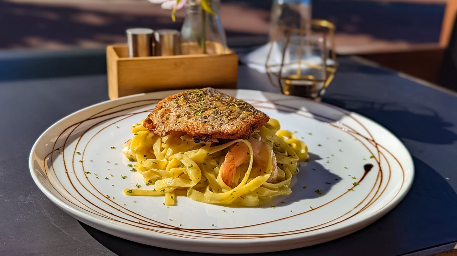 Perth TwoCourse Lunch or Dinner for Two or Four with Drinks in