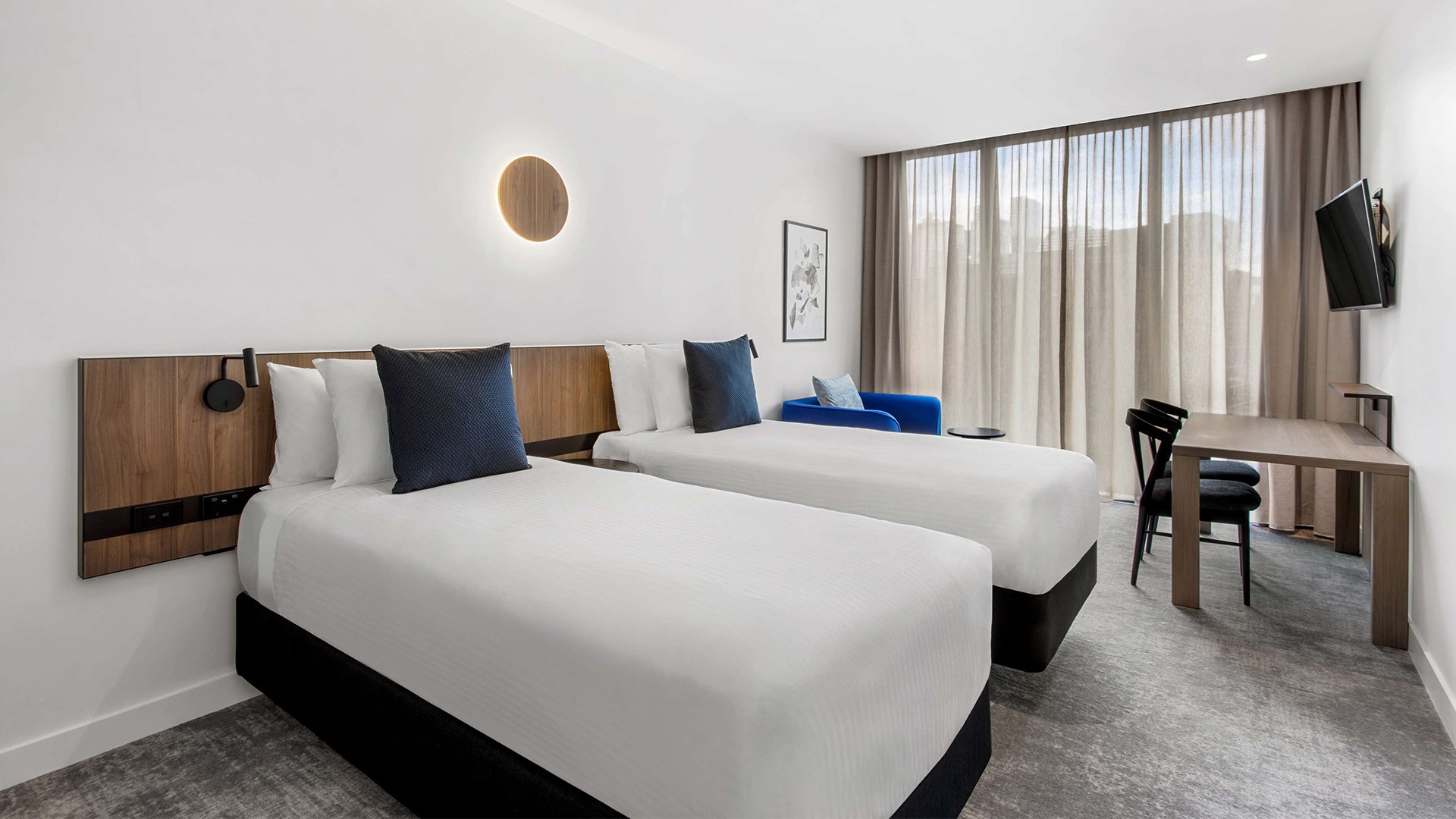 Melbourne Southbank Apartment Break with Indoor Pool, Melbourne, Victoria