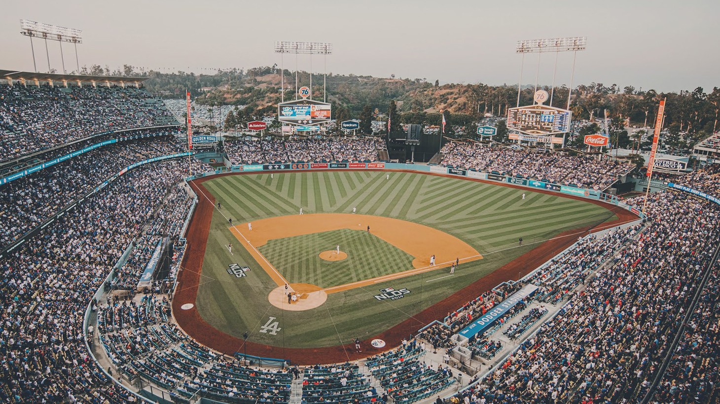 Los Angeles: Witness an Los Angeles Dodgers Major League Baseball