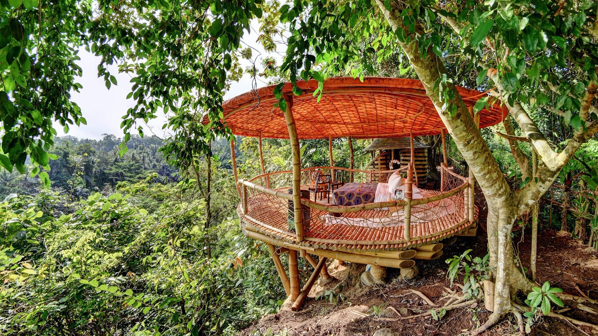 Boutique Ubud EcoLuxury Jungle Retreat with Natural Pools