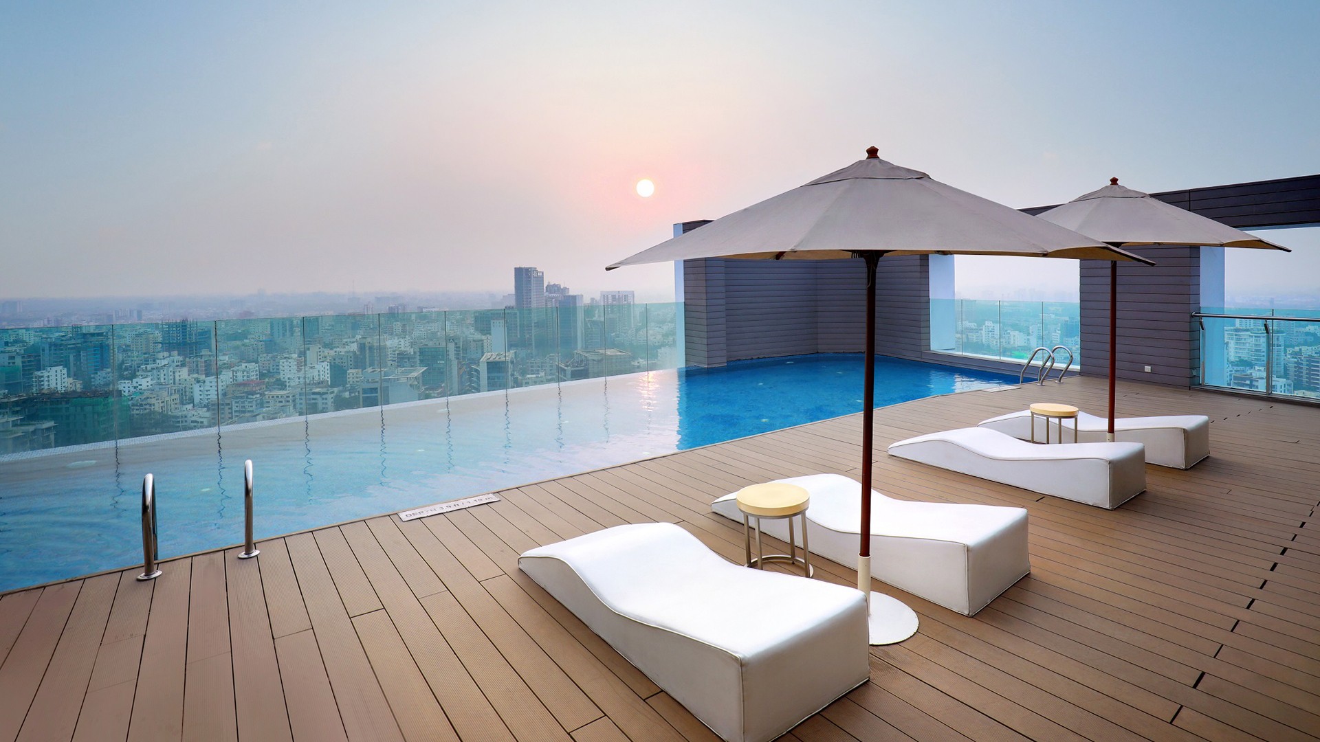 Modern Bangladesh Stay with Rooftop Infinity Pool, Dhaka, Bangladesh
