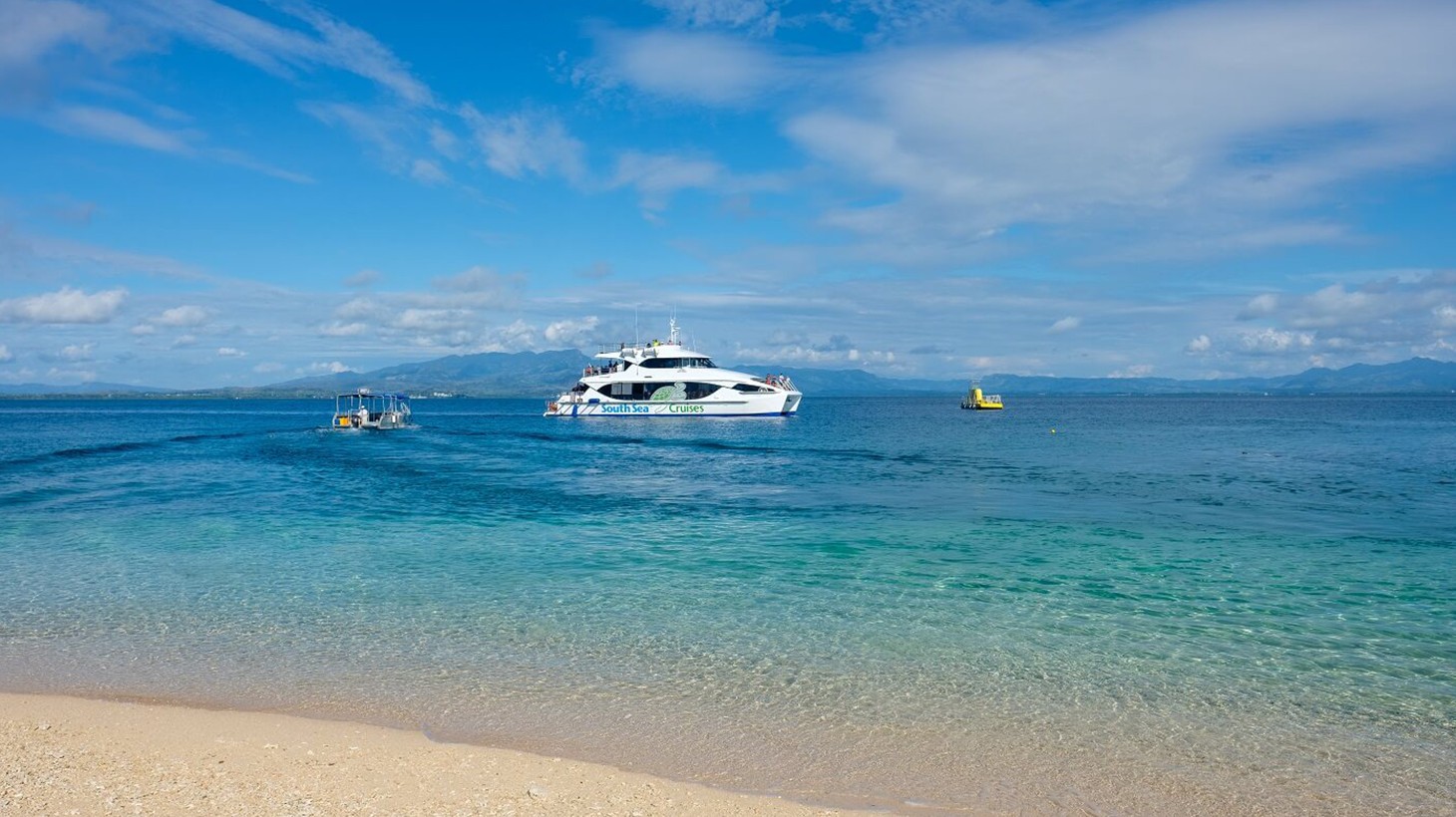 Fiji: Book Return Coach & Catamaran Resort Transfers to Mamanuca or ...