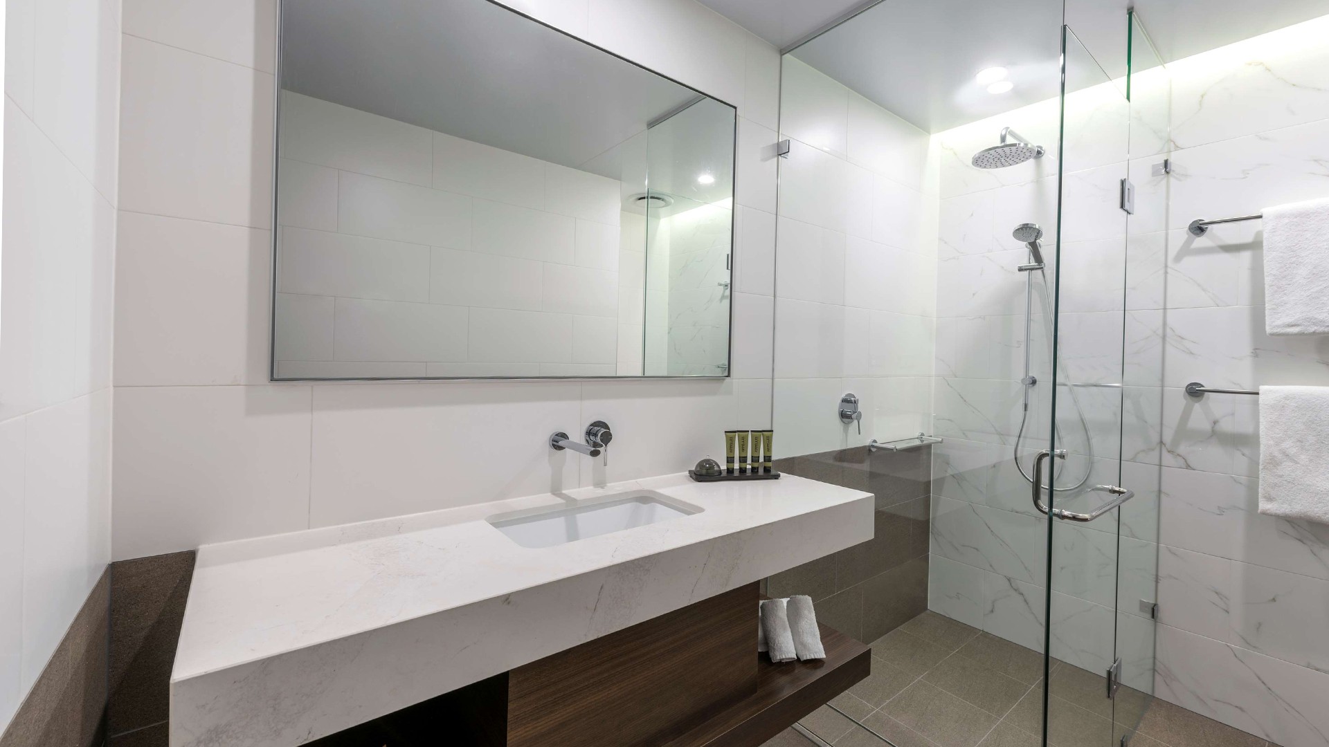 Room image estfq2k3m9bwih8n54