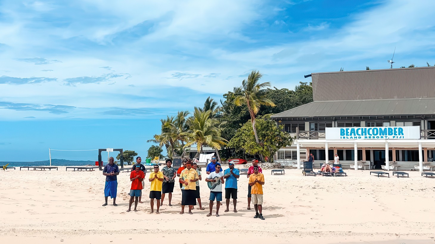 Fiji: Full-Day Beachcomber Island Tour with Lunch, Snorkelling & Glass ...