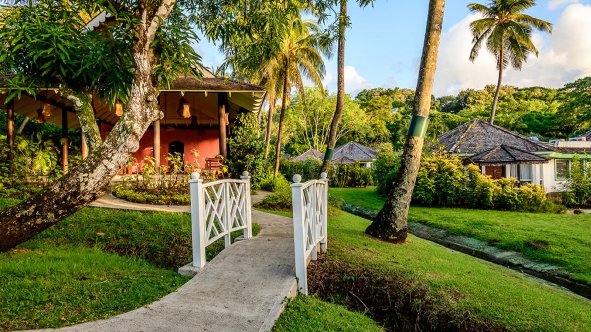 St Lucia AllInclusive Beachfront Hideaway on Gros Islet, St Lucia