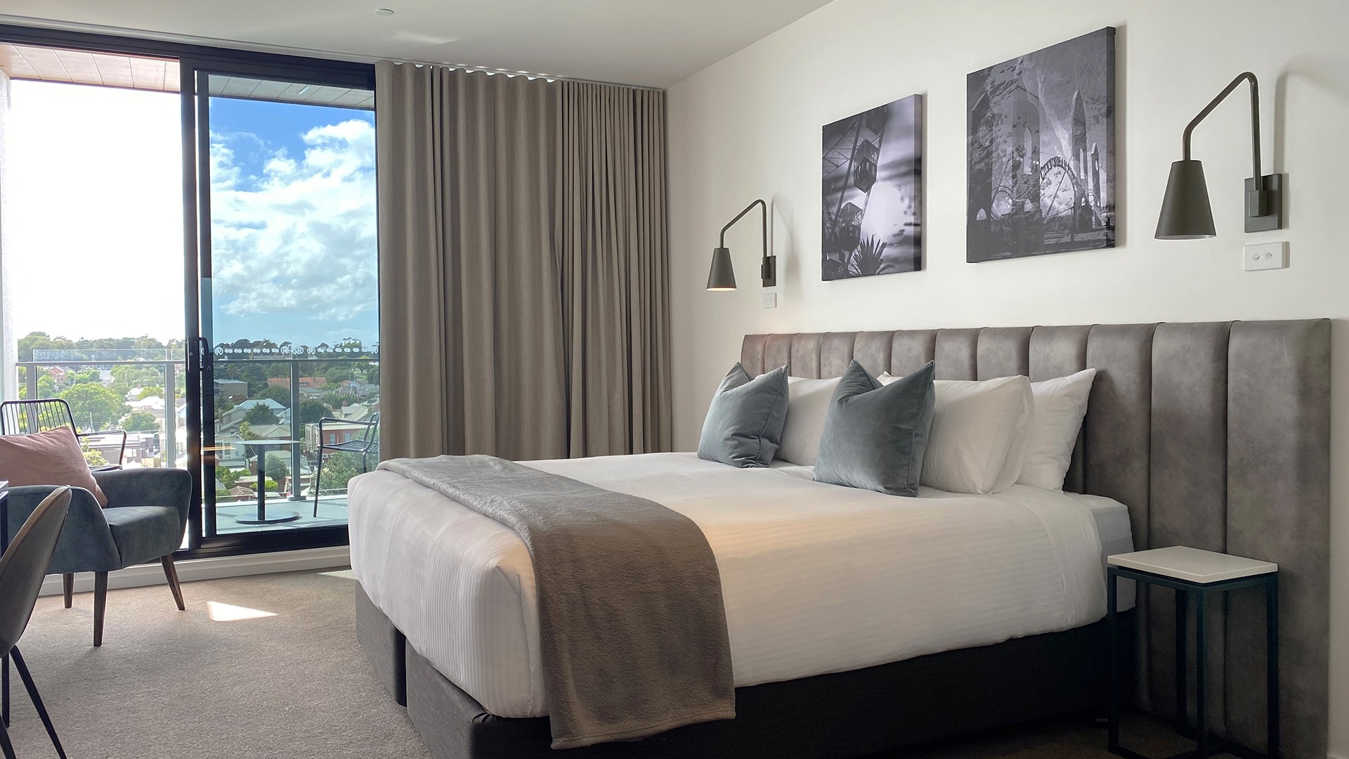 Luxe Geelong Waterfront Serviced Apartments , Geelong, Victoria