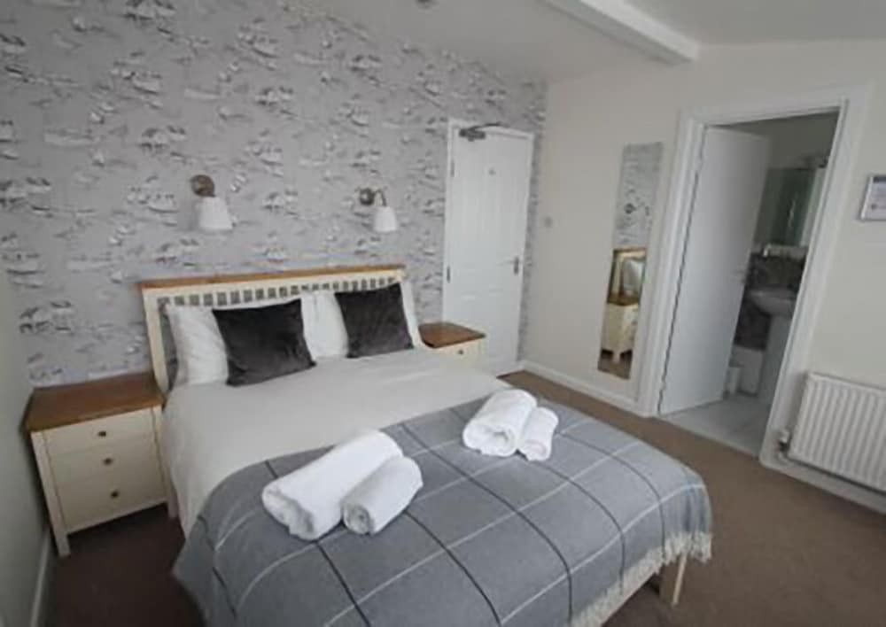 The Mustard Tree, St Ives Luxury Escapes AU