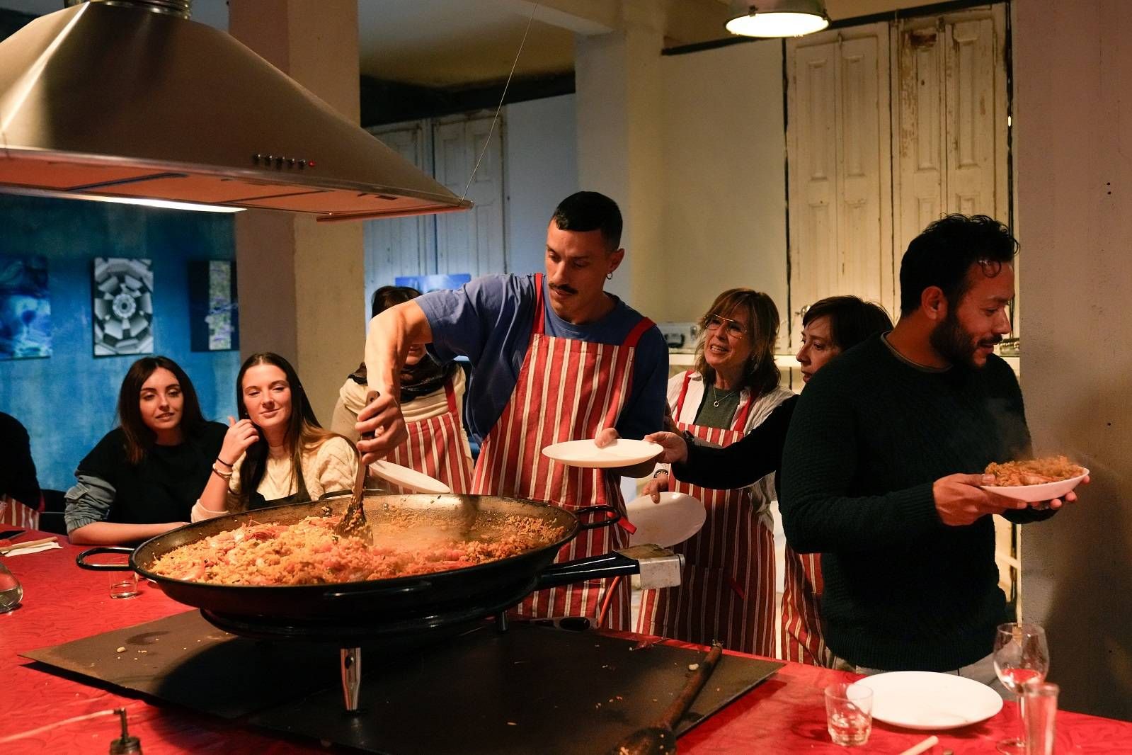 Paella Cooking Experience in Barcelona 