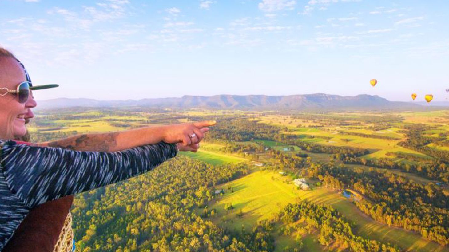 Breathtaking Sunrise Hot Air Balloon Flight with Gourmet Breakfast & Sparkling Wine Tasting 6