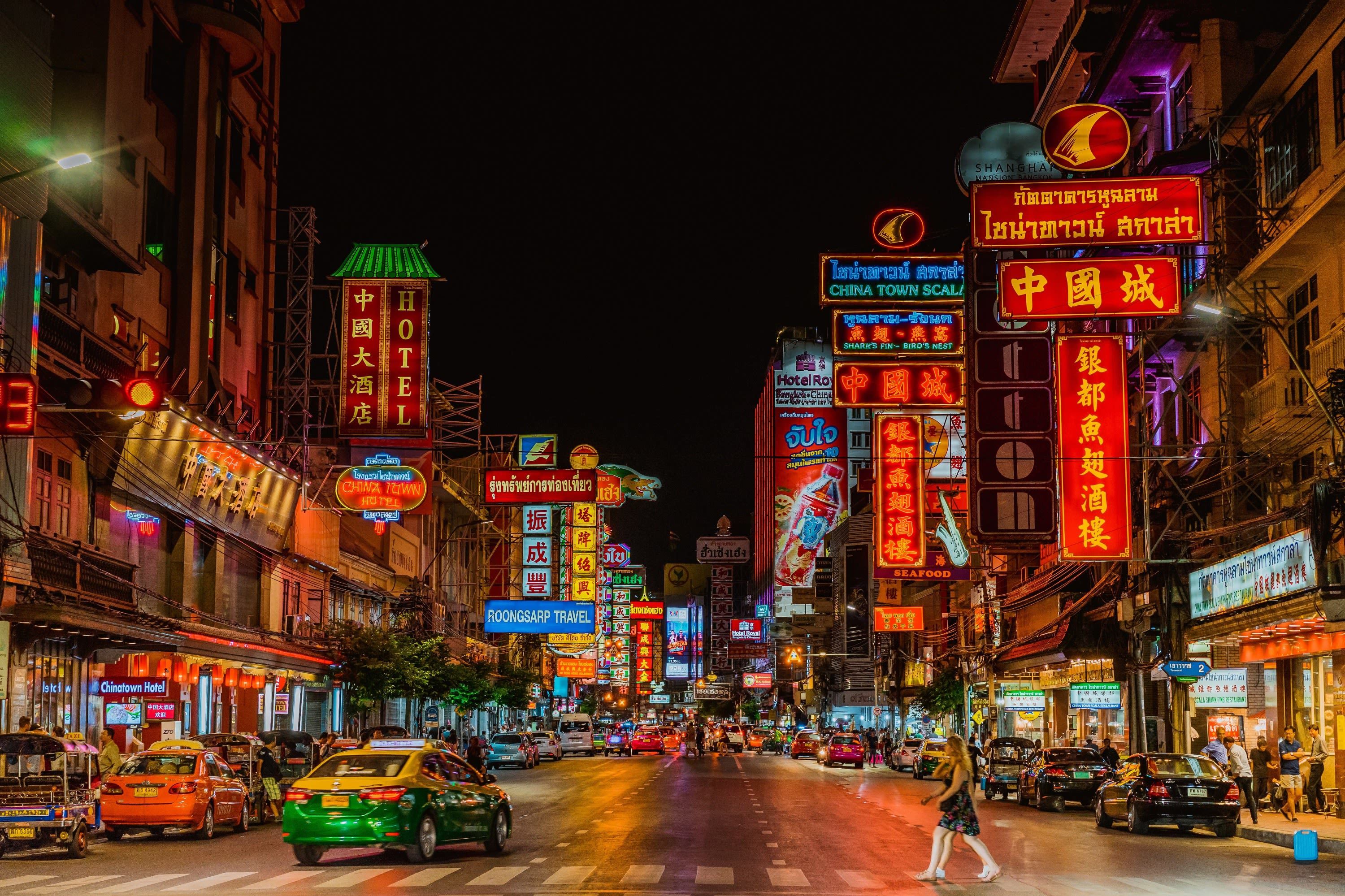 Bangkok-Nachttour: Wat Arun, Wat Pho, Chinatown & Tuk-Tuk-Abenteuer 7