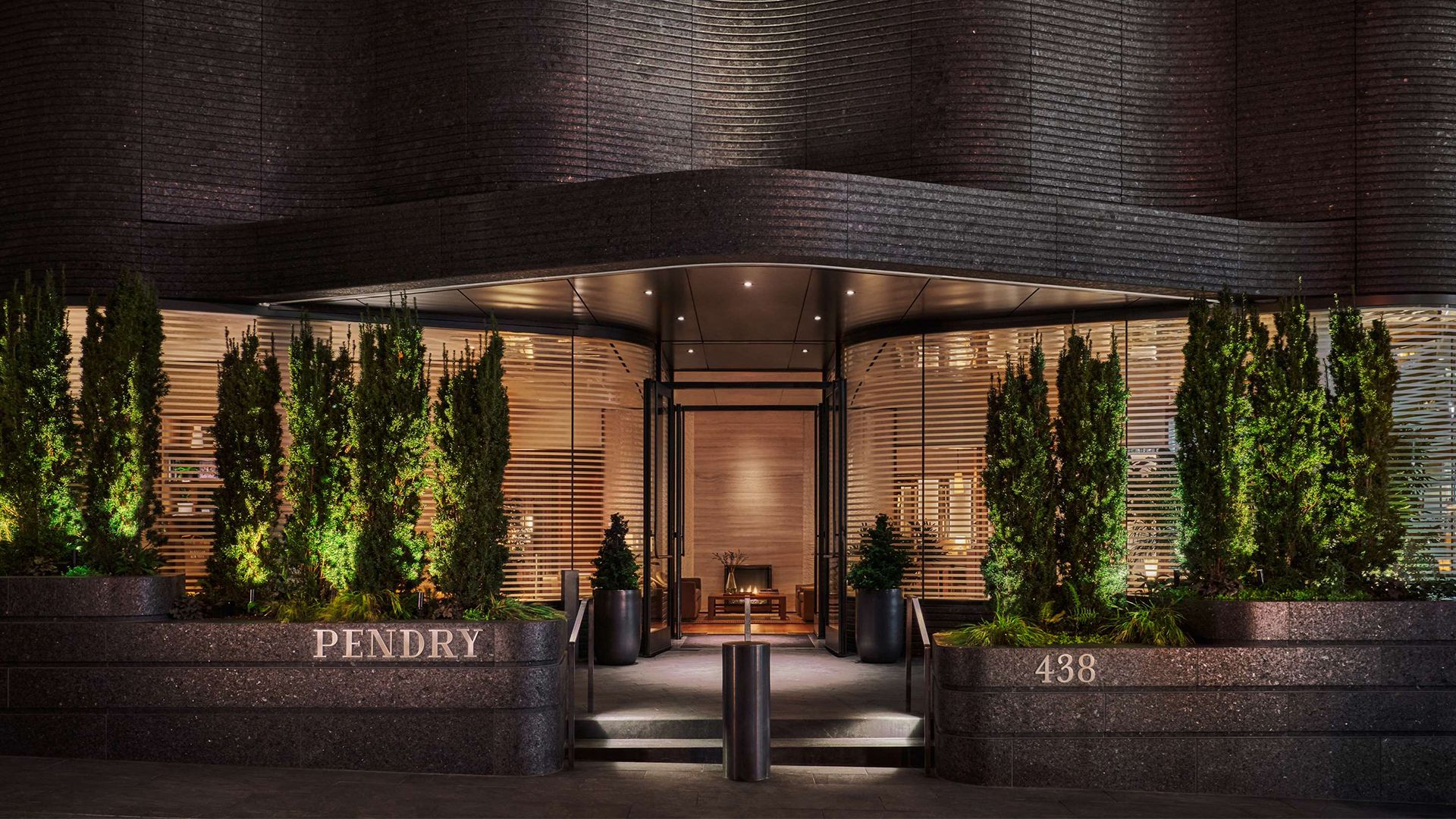 Five-Star West Manhattan Stay with Five Onsite Restaurants & Bars
