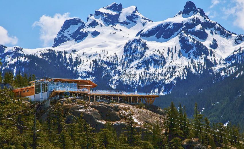 Whistler, Shannon Falls & Sea to Sky Gondola Tour from Vancouver