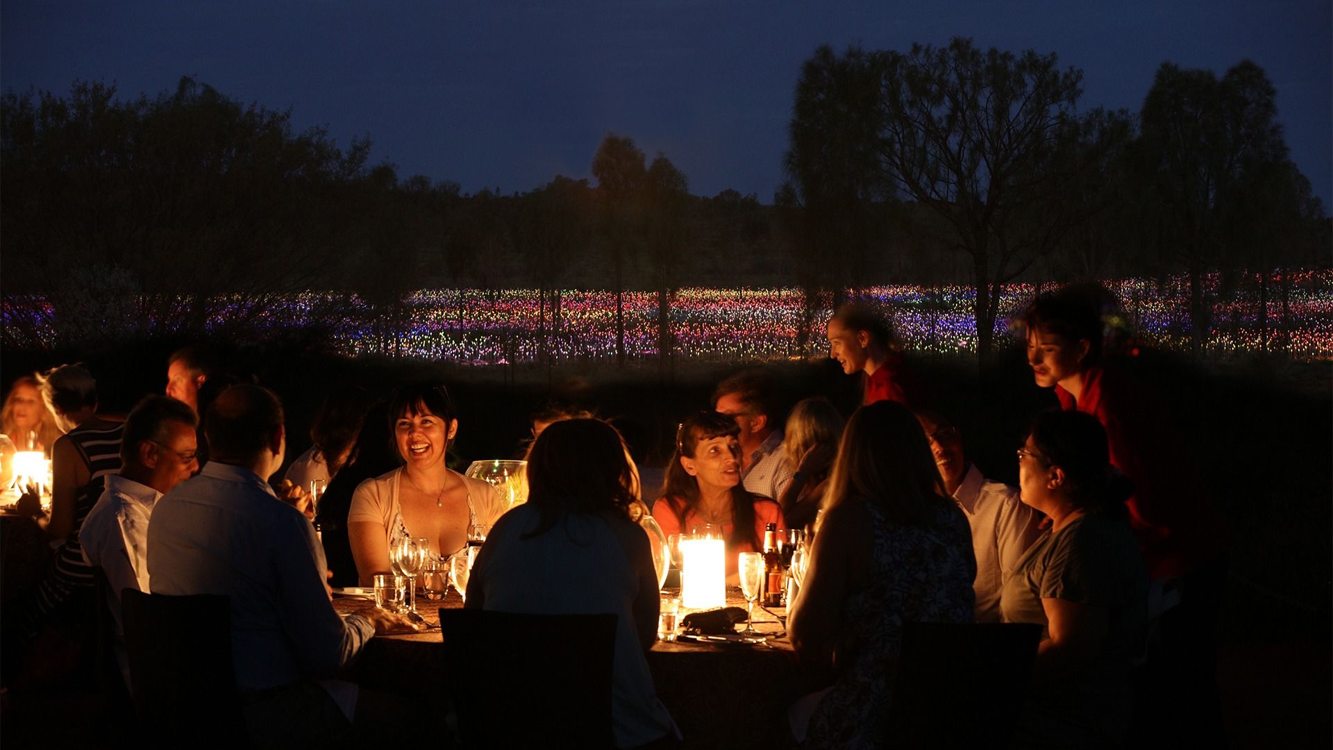 Eintritt zu Field of Light nach Einbruch der Dunkelheit inklusive Rücktransfer 1